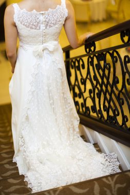 Güzel genç Japon gelinin portresi. 