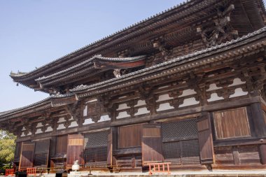 Japon şehrindeki geleneksel tapınak.