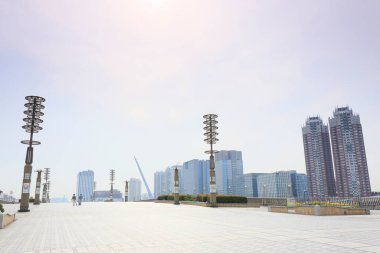 Modern şehir manzarası, kentsel ufuk çizgisi arkaplan görüntüsü 