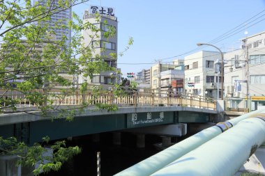 Modern şehir manzarası, kentsel ufuk çizgisi arkaplan görüntüsü 