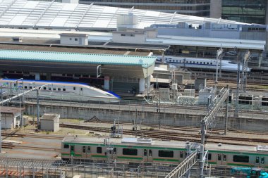 Tokyo İstasyonu, Japonya 'nın başkenti Tokyo' ya açılan kapıdır..