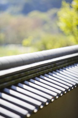 Dağların manzaralı çatısı,