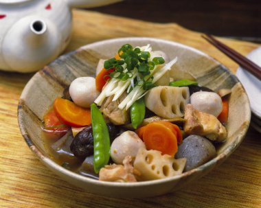 Lezzetli Asya yemeklerinin yakın görüntüsü