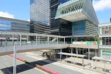 Şehirdeki modern binalar