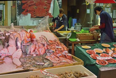 Barselona 'da deniz ürünleri ve balık pazarı