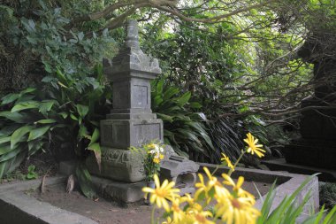 Kamakura, Japonya 'daki Minamoto no Yoritomo' nun mezarı.