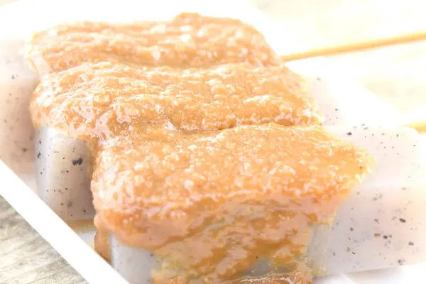 味噌ソース 和食で煮るミソデンパク — ストック写真