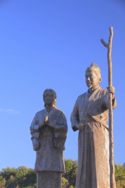 Japonya. Minamoto no Yoritomo ve Hojo Masako heykeli.