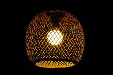 Fener şeklinde dekoratif lamba.