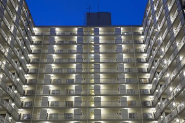 Şehrin modern binası