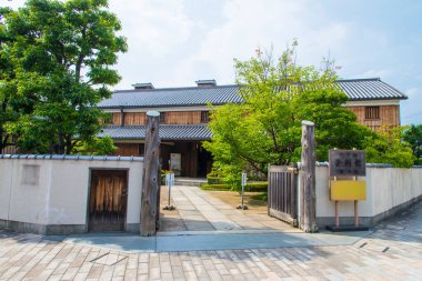 Kobe 'deki Sawanotsuru Sake Müzesi, Hyogo Bölgesi, Japonya. 