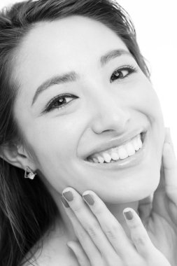 Sağlıklı ciltli güzel Asyalı kadın.