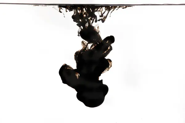 Tinta Negra Agua Aislada Sobre Blanco — Foto de Stock