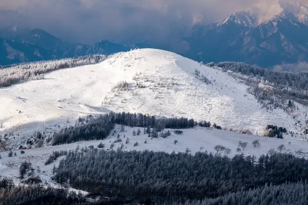 Bela Vista Das Montanhas Inverno — Fotografia de Stock