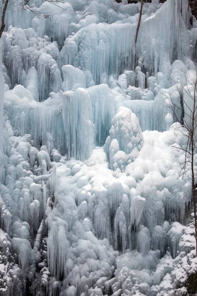 Cachoeira Congelada Inverno — Fotografia de Stock