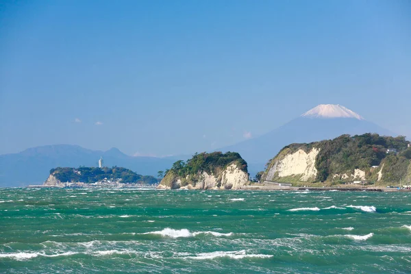 Mt. Fuji ve Enoshima, Japonya 'nın en ikonik manzaraları.