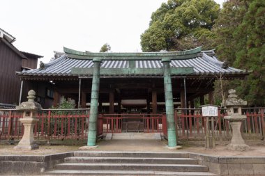 Tapınak manzarası, geleneksel Japon mimarisi.