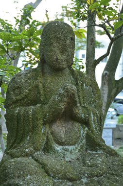 Yaz Parkı 'nda gündüz vakti klasik Japon Heykeli 