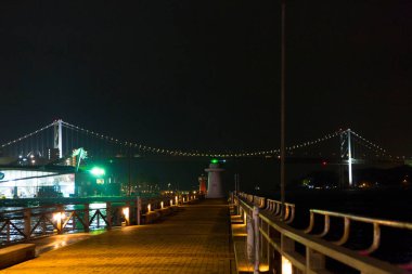 Geceleri ahşap setin güzel manzarası