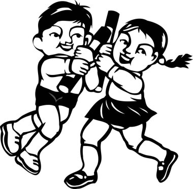 İki gülümseyen çocuk şakacı bir şekilde rulo kağıdı çekiştiriyor.