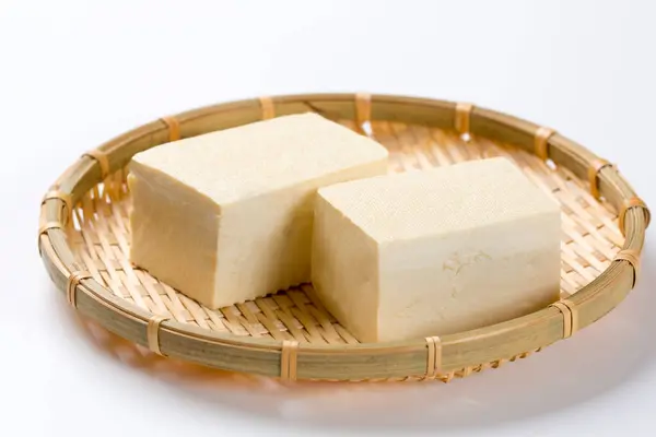 Teller Tofu Auf Weißem Hintergrund — Stockfoto
