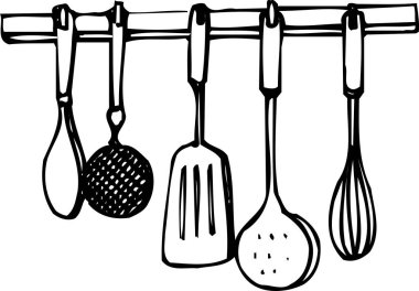 Mutfak aletleri asılıyor, çırpı ve spatula da dahil.