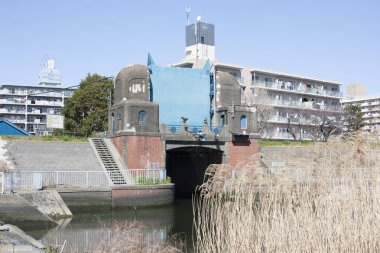 Rokugo Watergate, Tokyo kanalizasyon sisteminin önemli bir parçası ve tarihi bir yapı. Japonya