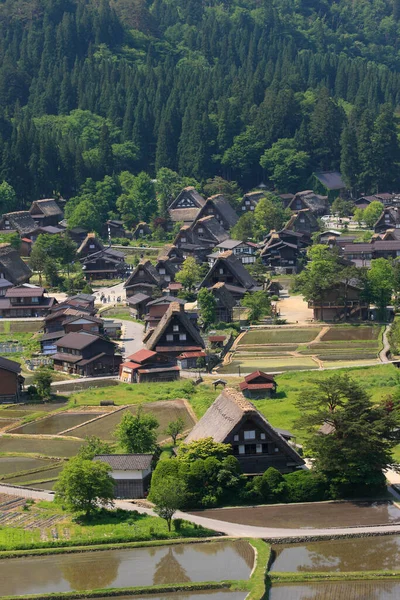 Shirakawa 'nın Tarihi Köyü, UNESCO' nun Japonya 'daki dünya mirası. Eski geleneksel Japon evleri 