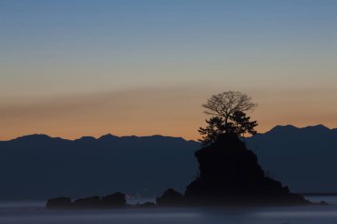 Japonya 'nın Toyama şehrinde Sunset' te Amaharashi Sahili 