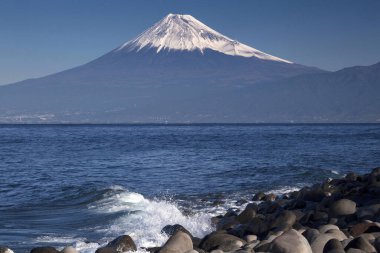 Fuji Dağı ve Gölü kawaguchiko, Japonya.