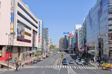 Japon şehrinin siluetine yeni dönem binalar hükmediyor..