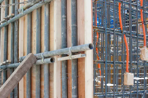 Einsatz Von Stahlbewehrung Auf Baustelle — Stockfoto