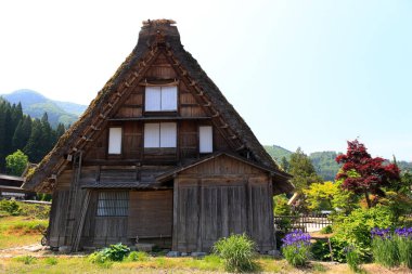 Shirakawa 'nın Tarihi Köyü, UNESCO' nun Japonya 'daki dünya mirası. Eski geleneksel Japon evleri 