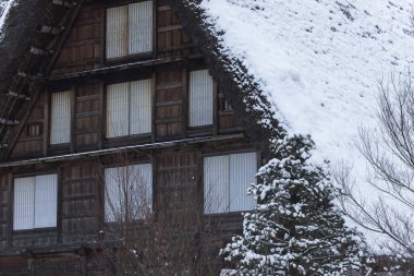 Shirakawago 'nun Japonya' daki kış sezonundaki güzel manzarası. unesco Dünya Mirası