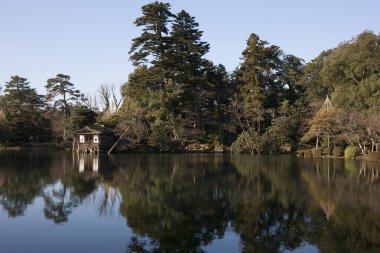 Japonya 'daki gölün güzel manzarası.