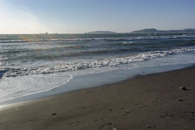 Dalgalar ve deniz ile güzel deniz manzarası, doğa.