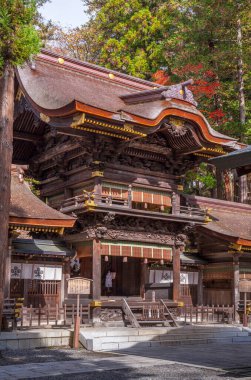 Japonya 'daki Suwa Taisha Kamisha Honmiya Tapınağı