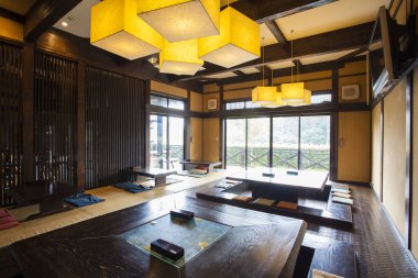 Bir restoranın içinde.