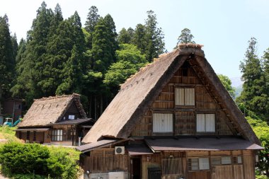Shirakawa 'nın Tarihi Köyü, UNESCO' nun Japonya 'daki dünya mirası. Eski geleneksel Japon evleri 