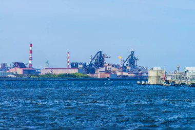 Japonya 'daki endüstriyel liman manzarası