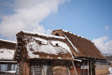 Shirakawago 'nun Japonya' daki kış sezonundaki güzel manzarası. unesco Dünya Mirası