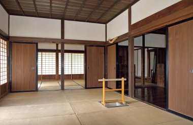 Japon geleneksel evinin içerisine bakış 