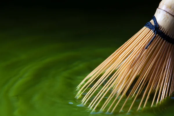 Vassoura Matcha Feita Mistura Bambu Chá Matcha Verde — Fotografia de Stock
