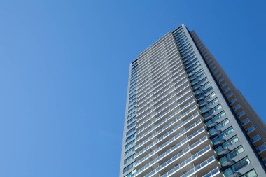 Yokohama şehrinde Minato Mirai kentsel konsept arka planda 