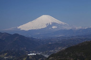 Japonya 'daki Fuji Dağı manzaralı.