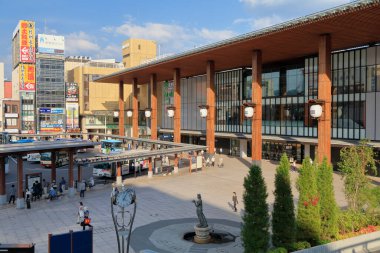 Nagano İstasyonu (Nagano-eki), Japonya 'nın Nagano şehrindeki tren istasyonu, Doğu Japonya Demiryolu Şirketi (JR East) tarafından işletilmektedir.)