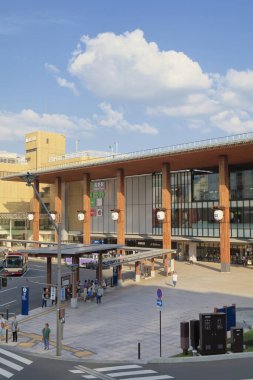 Nagano İstasyonu (Nagano-eki), Japonya 'nın Nagano şehrindeki tren istasyonu, Doğu Japonya Demiryolu Şirketi (JR East) tarafından işletilmektedir.)