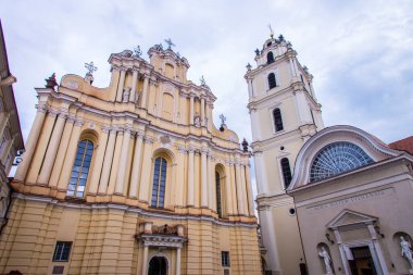 Kilisenin dış görünüşü, dini kavram.