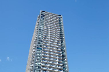 Yokohama şehrinde Minato Mirai kentsel konsept arka planda 