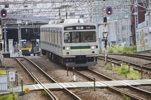 Tren Japonya Modern Demiryolu Ile Hareket Ediyor — Stok fotoğraf